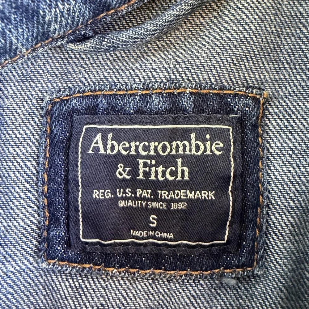 Abercrombie & Fitch Jacket Womens Small Blue Denim Jean Button Front Pockets